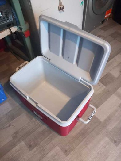 Cooler box