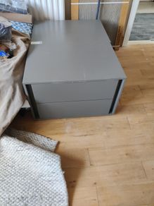 Pair of bedside tables/drawers