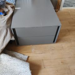 Pair of bedside tables/drawers
