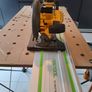 Dewalt DCS 575 saw Image 7