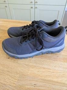 Walking Shoes/Trainers