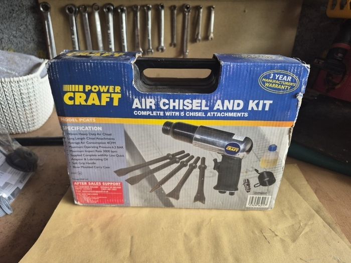 Power Craft Air Chisel Kit Boxed used Once or Twice