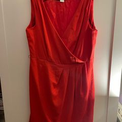 Red tulip dress