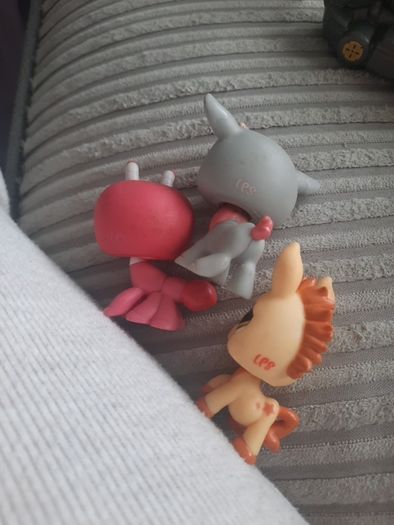 LPS figures