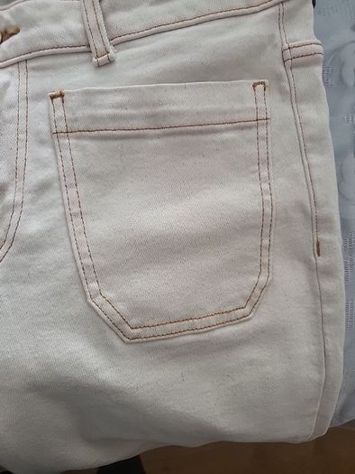 Zara Jeans