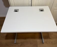 Office table