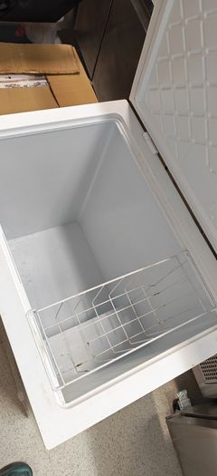 Chest freezer