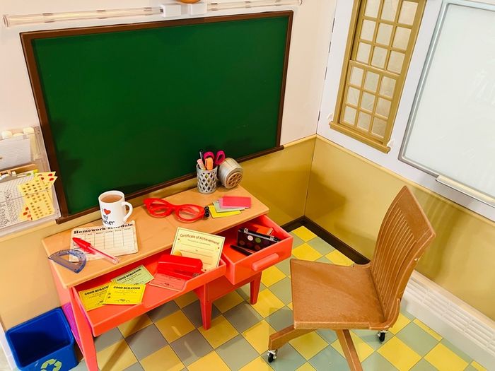 Generation Doll School House