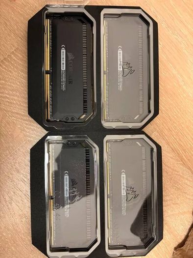 Corsair Dominator Platinum RGB 32GB DDR4 RAM