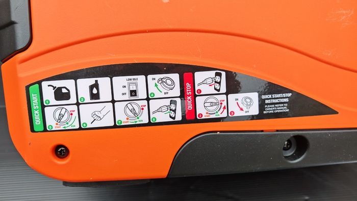 New 2.3KW Inverter Generator with wheels and Retractable handle
