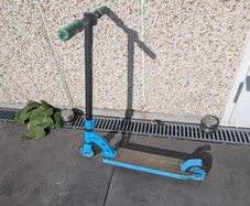 MGP stunt scooter - blue