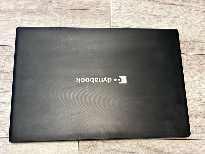 Thosiba Dynabook satellite pro L50