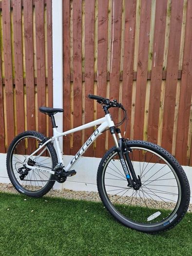 Carrera Valour 27.5 Mountain Bike L Frame Like New