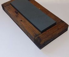 A Vintage Carborundum Silicon Carbide 109 Combination Sharpening Stone