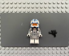 lego Star Wars sw1401 Clone Trooper Pilot Captain Jag (Phase 2) minifigure- Light Bluish Gray Arms