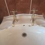 Bathroom suite Image 4