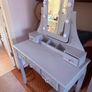 vanity table Image 6