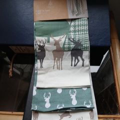 Set of 3 multicoloured  tea towels