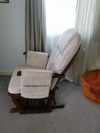 Reclining glider nursing chair