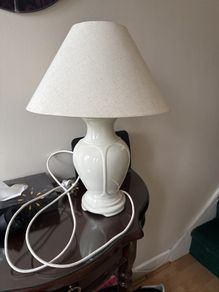 Table lamp