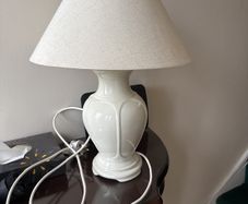 Table lamp