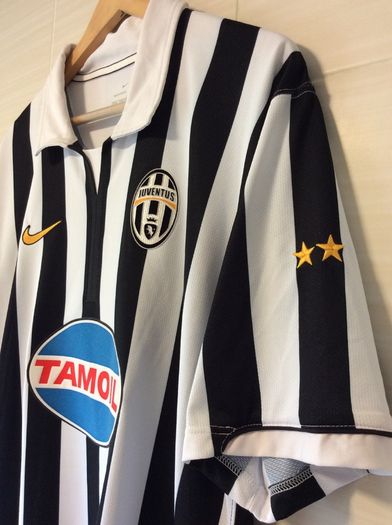 Juventus Jersey. Season 2006/2007. Official Nike Home Jersey. Authentic Original From The Time. Not A Modern Day Remake.