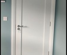 Deanta Primed Shaker Solid Doors