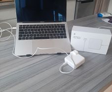 Macbook Air 2018 13.3 i5
