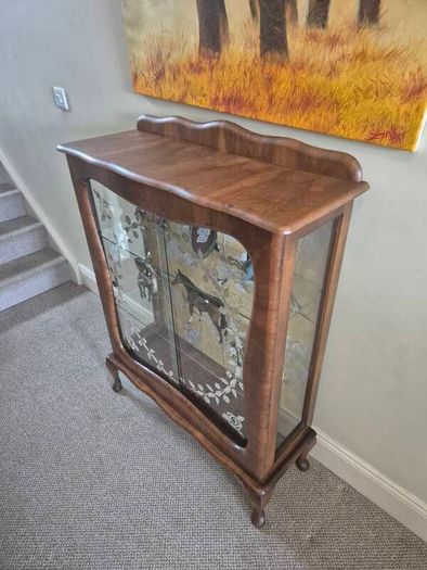 glass cabinet
