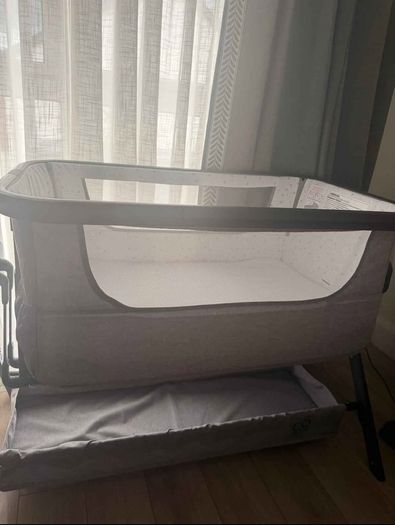 Baby Elegance Co-Glide Electric Bedside Crib