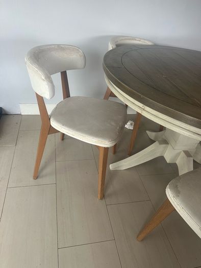 table and chairs