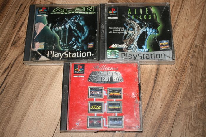 Playstation 1 games (35 each)