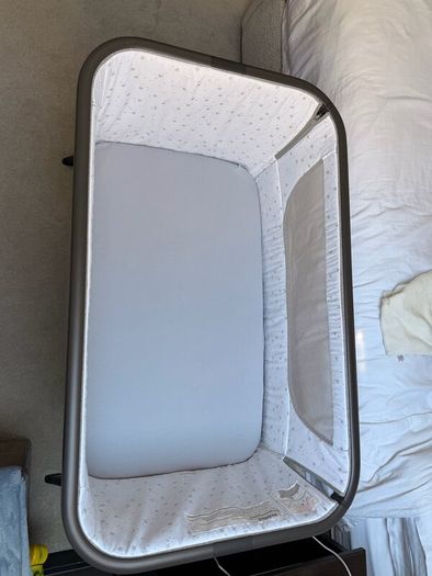 Baby Elegance Co-Glide Electric Bedside Crib
