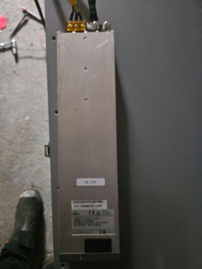 Emerson R48-3000e3 Solar Charger