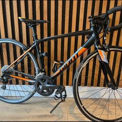 Giant Contend SL 2 Road Bike Excellent Condition