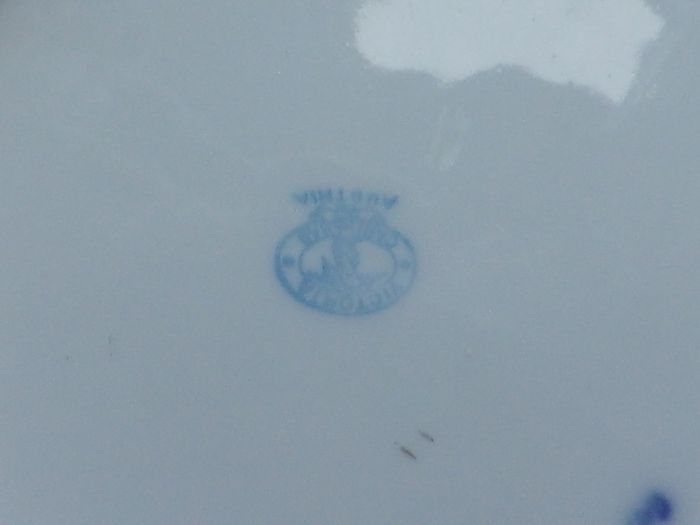 a large antique round plaque signed.kauffman