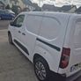 Peugeot Partner 2024, 1.5L. Low mileage km's. Image 4