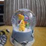 winnie the pooh christmas snowglobe Image 5