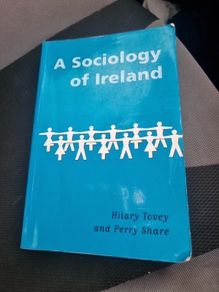 A sociology of Ireland - Softcover  Hilary Tovey