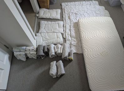 Cot/toddler 140x70cm 3x duvets, 6x covers, 2x sheets, mattress, 3x Pillow and 6x cases