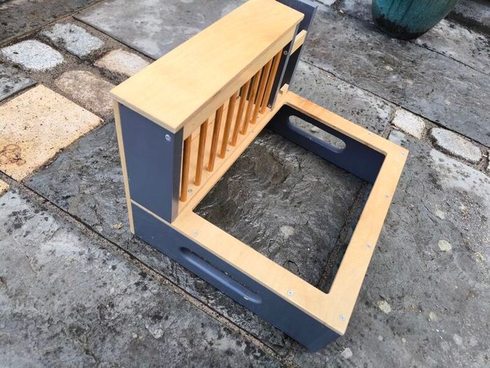 rabbit hay feeder and litter box