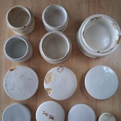 Lot of vintage lids and bases