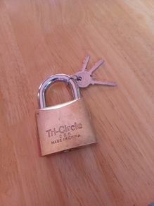 Tri-Circle No. 266 solid brass padlock