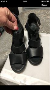 Ladies leather sandals size 3 worn once only
