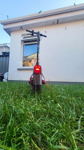Electric scooter ninebot D18e in good condition(segway).