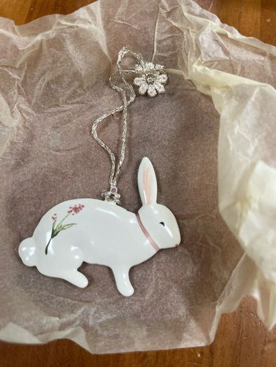Maileg metal hand painted set of 5 rabbits in gift box .