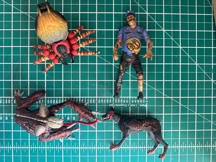 ToyBiz Resident Evil figure lot