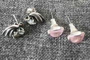2x Silver earrings
