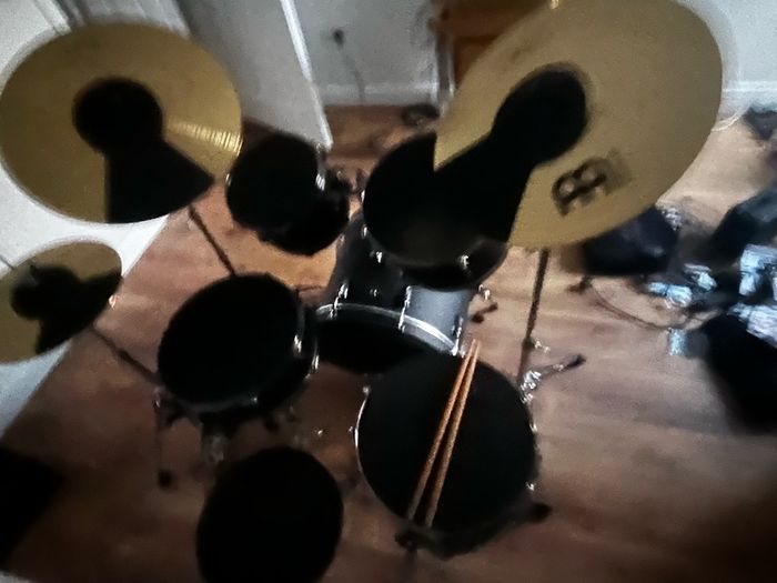 Tama Imperialstar five piece Drum Kit with Crash/Ride/Hi-Hat Symbals. Vic Firth Mute Pads included