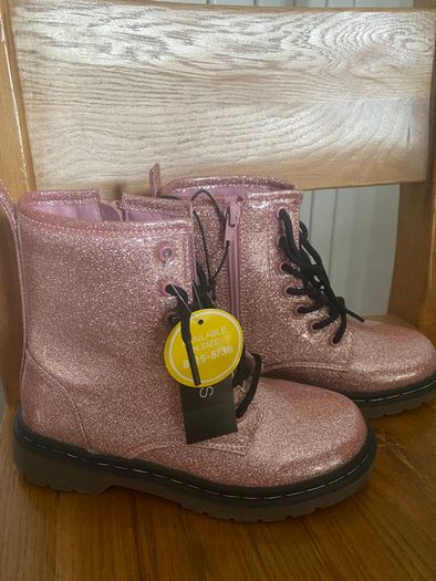 BRAND NEW pink glitter boots UK1